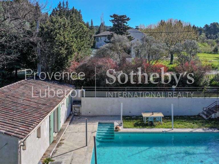 Maison L'Isle-sur-la-Sorgue - 4 chambres - 200m²