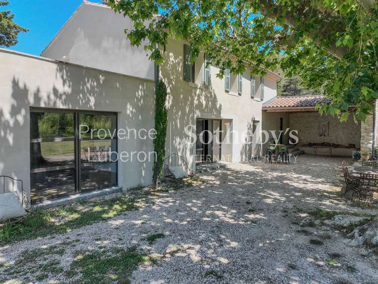 Maison L'Isle-sur-la-Sorgue - 4 chambres - 200m²