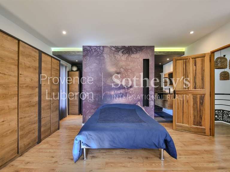 Maison L'Isle-sur-la-Sorgue - 4 chambres - 200m²