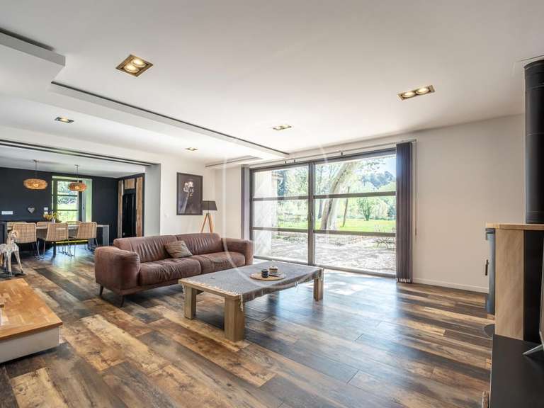 Maison L'Isle-sur-la-Sorgue - 3 chambres - 197m²