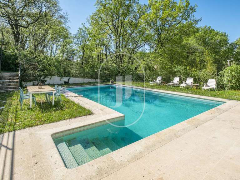 Maison L'Isle-sur-la-Sorgue - 3 chambres - 197m²