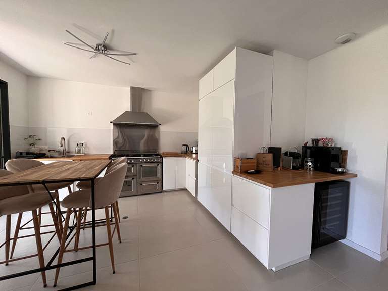 Maison L'Isle-sur-la-Sorgue - 4 chambres - 118m²