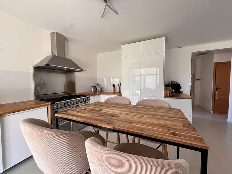 Maison L'Isle-sur-la-Sorgue - 4 chambres - 118m²