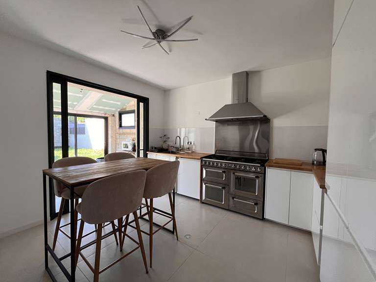 Maison L'Isle-sur-la-Sorgue - 4 chambres - 118m²