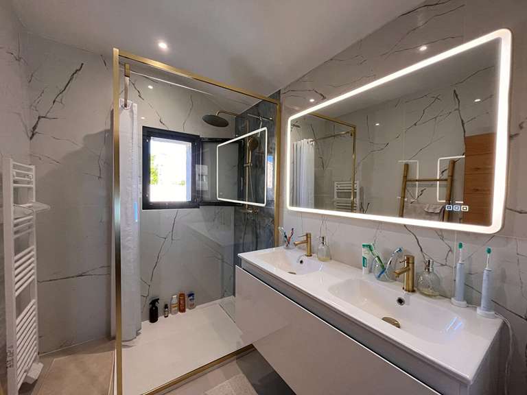 Maison L'Isle-sur-la-Sorgue - 4 chambres - 118m²