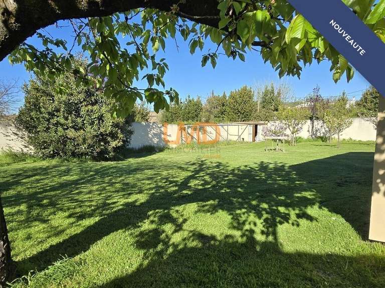 Maison L'Isle-sur-la-Sorgue - 3 chambres - 126m²