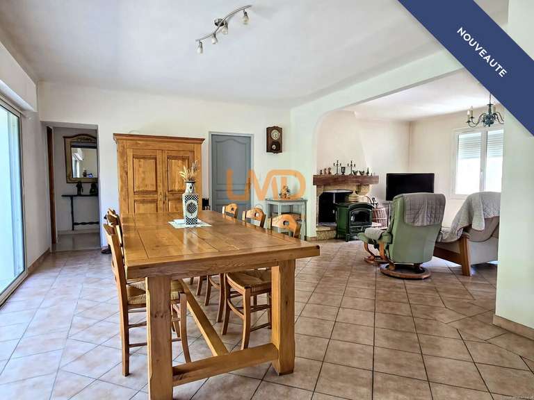 Maison L'Isle-sur-la-Sorgue - 3 chambres - 126m²
