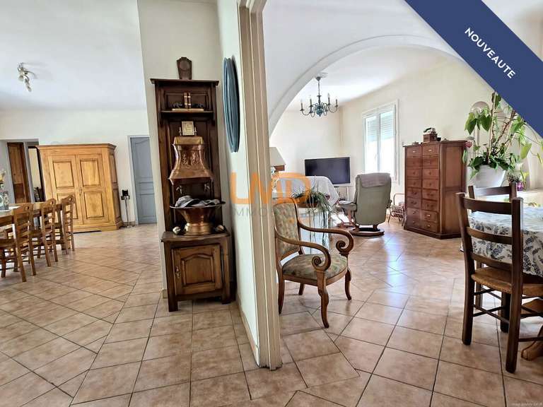 Maison L'Isle-sur-la-Sorgue - 3 chambres - 126m²