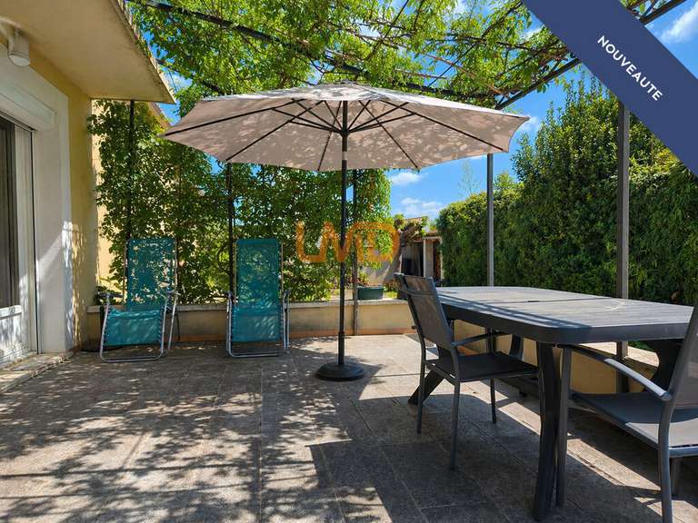 Maison L'Isle-sur-la-Sorgue - 3 chambres - 126m²