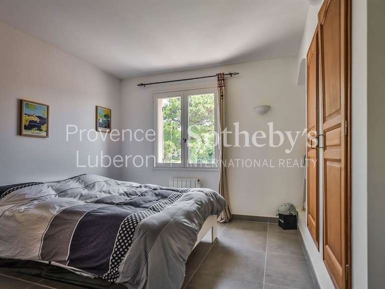 Maison L'Isle-sur-la-Sorgue - 4 chambres - 180m²