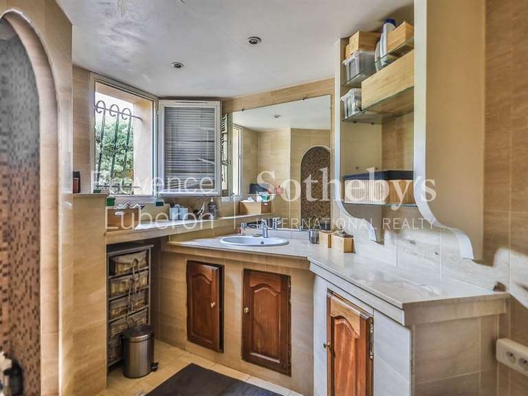 Maison L'Isle-sur-la-Sorgue - 4 chambres - 180m²