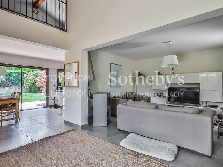 Maison L'Isle-sur-la-Sorgue - 4 chambres - 180m²