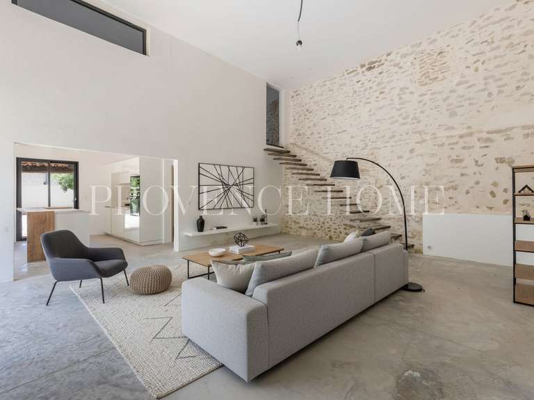 Maison L'Isle-sur-la-Sorgue - 8 chambres - 247m²