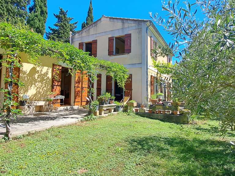 Maison L'Isle-sur-la-Sorgue - 6 chambres - 257m²