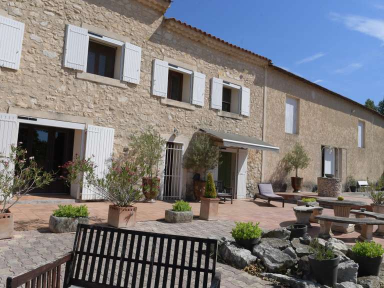 Maison L'Isle-sur-la-Sorgue - 6 chambres - 270m²