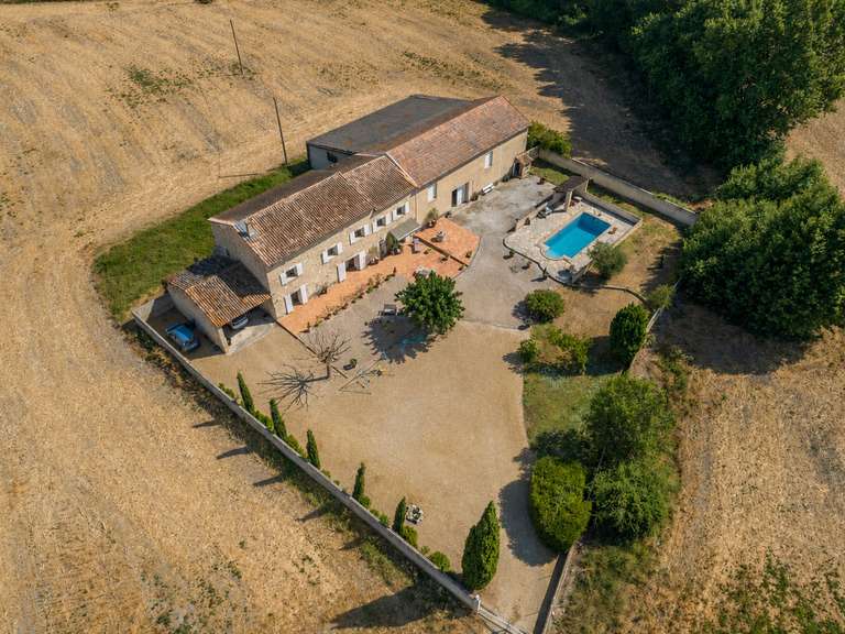 Maison L'Isle-sur-la-Sorgue - 6 chambres - 270m²