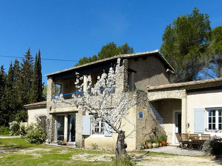Maison L'Isle-sur-la-Sorgue - 3 chambres - 108m²