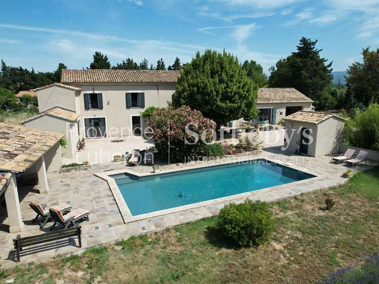 Maison L'Isle-sur-la-Sorgue - 6 chambres - 230m²