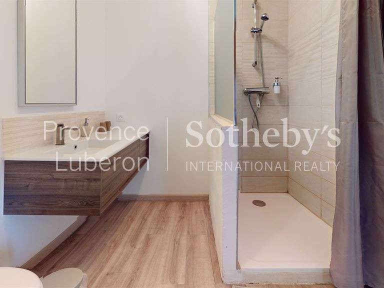 Maison L'Isle-sur-la-Sorgue - 6 chambres - 230m²