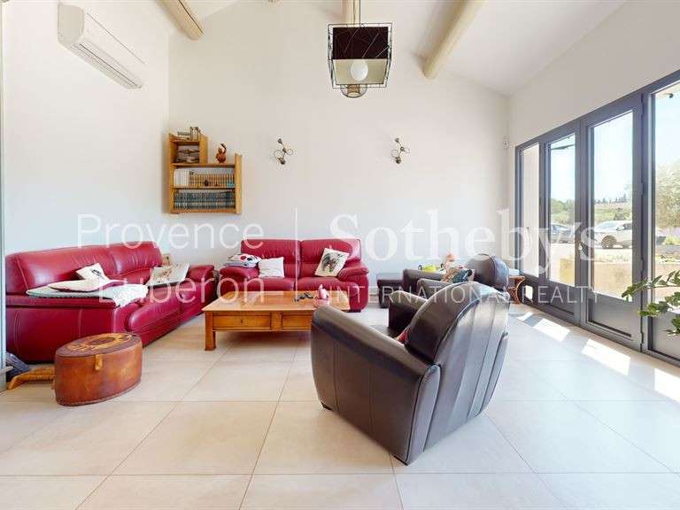 Maison L'Isle-sur-la-Sorgue - 6 chambres - 230m²
