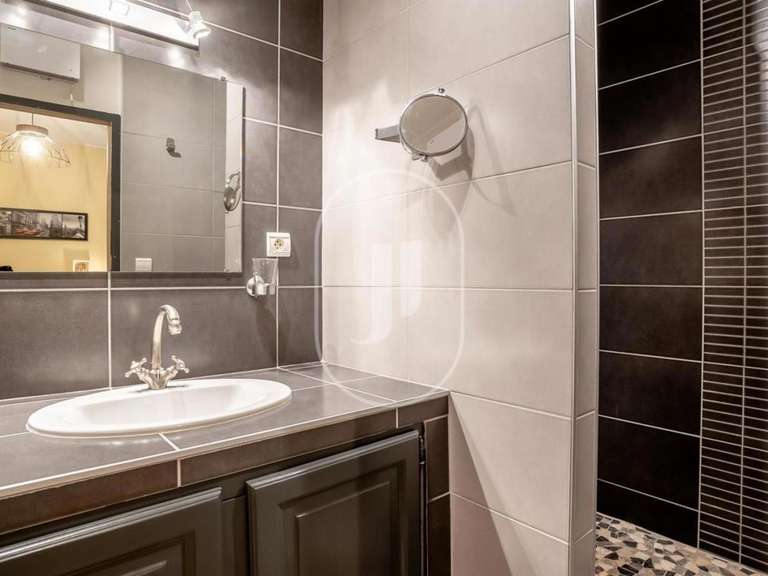 Maison L'Isle-sur-la-Sorgue - 9 chambres - 444m²