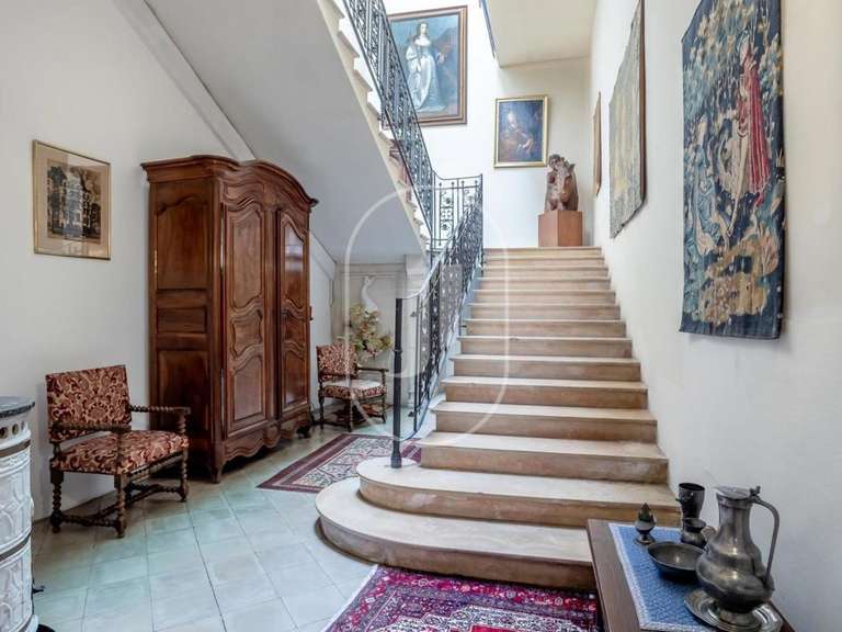 Maison L'Isle-sur-la-Sorgue - 11 chambres - 597m²