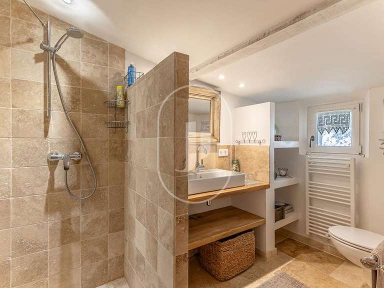 Maison L'Isle-sur-la-Sorgue - 4 chambres - 107m²
