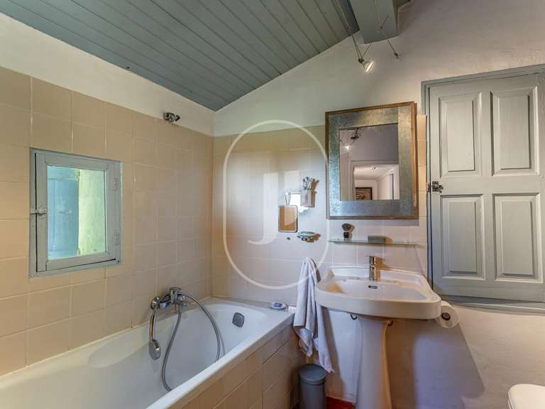 Maison L'Isle-sur-la-Sorgue - 4 chambres - 107m²