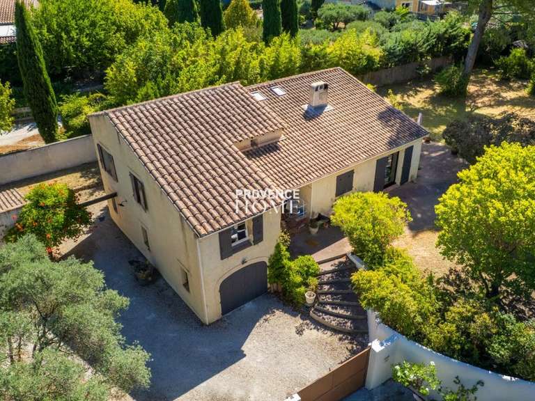 Propriété L'Isle-sur-la-Sorgue - 4 chambres - 145m²