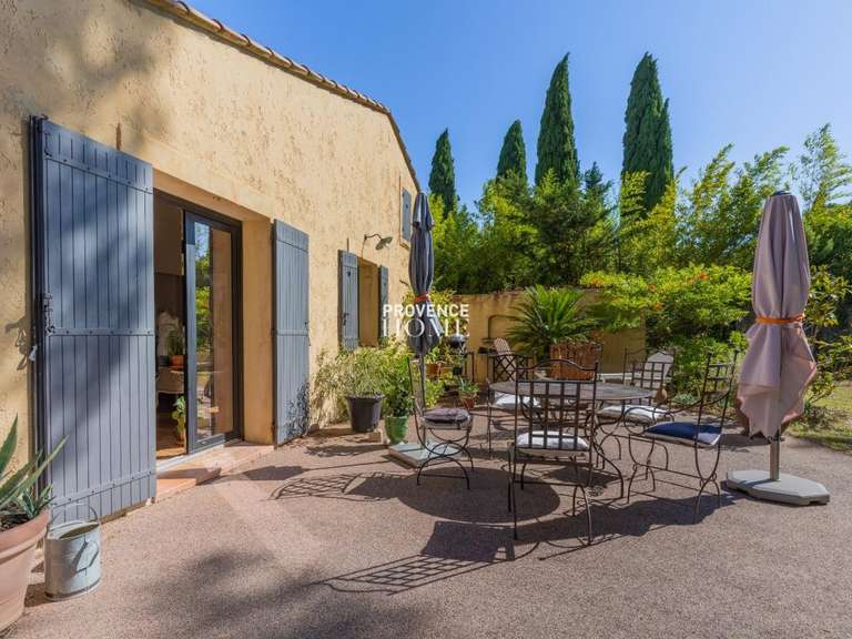 Propriété L'Isle-sur-la-Sorgue - 4 chambres - 145m²