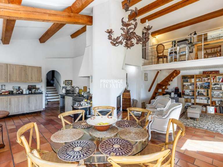 Propriété L'Isle-sur-la-Sorgue - 4 chambres - 145m²