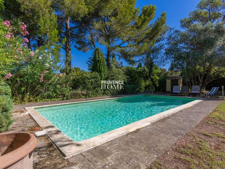 Propriété L'Isle-sur-la-Sorgue - 4 chambres - 145m²