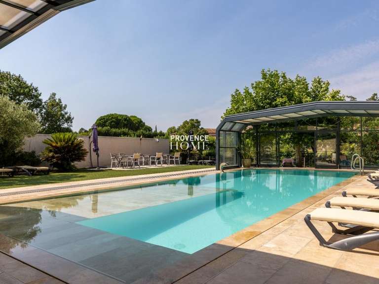 Propriété L'Isle-sur-la-Sorgue - 12 chambres - 438m²