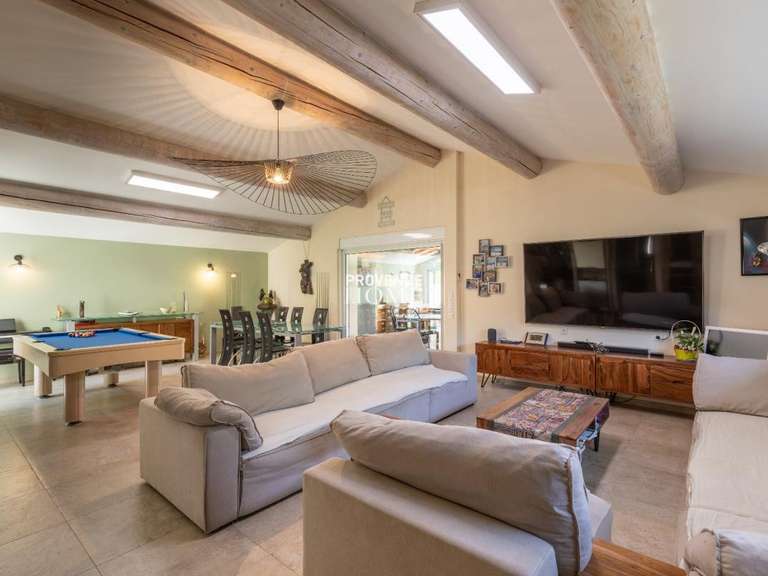 Propriété L'Isle-sur-la-Sorgue - 12 chambres - 438m²