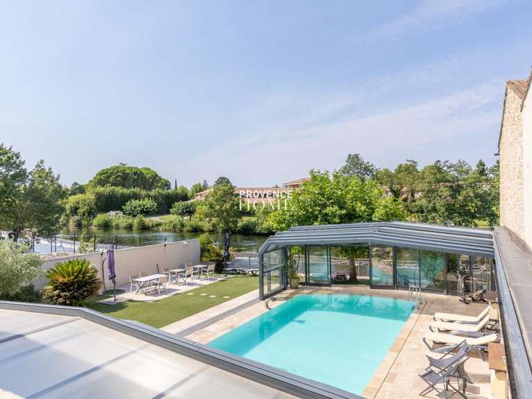 Propriété L'Isle-sur-la-Sorgue - 12 chambres - 438m²