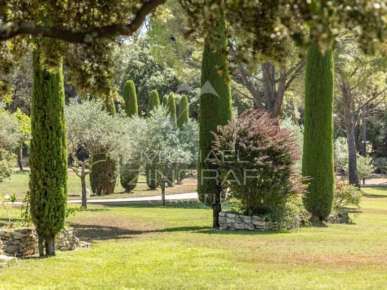 Propriété L'Isle-sur-la-Sorgue - 8 chambres - 900m²