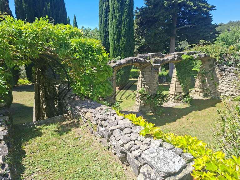 Propriété L'Isle-sur-la-Sorgue - 8 chambres - 550m²