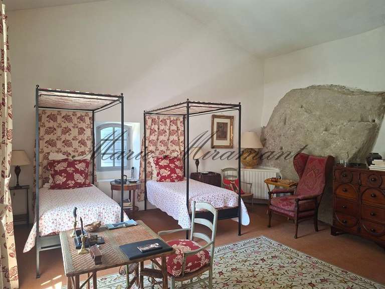 Propriété L'Isle-sur-la-Sorgue - 8 chambres - 550m²