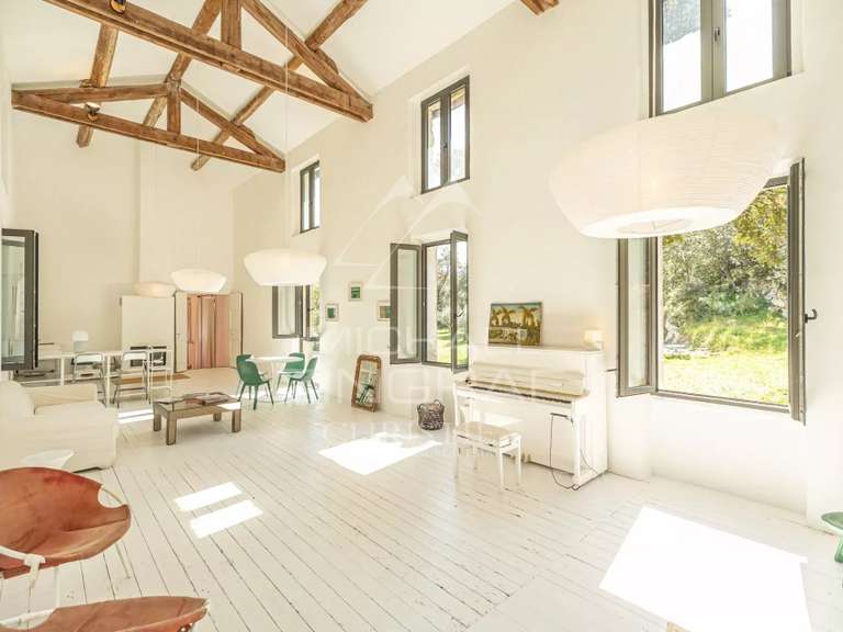 Propriété L'Isle-sur-la-Sorgue - 6 chambres - 340m²