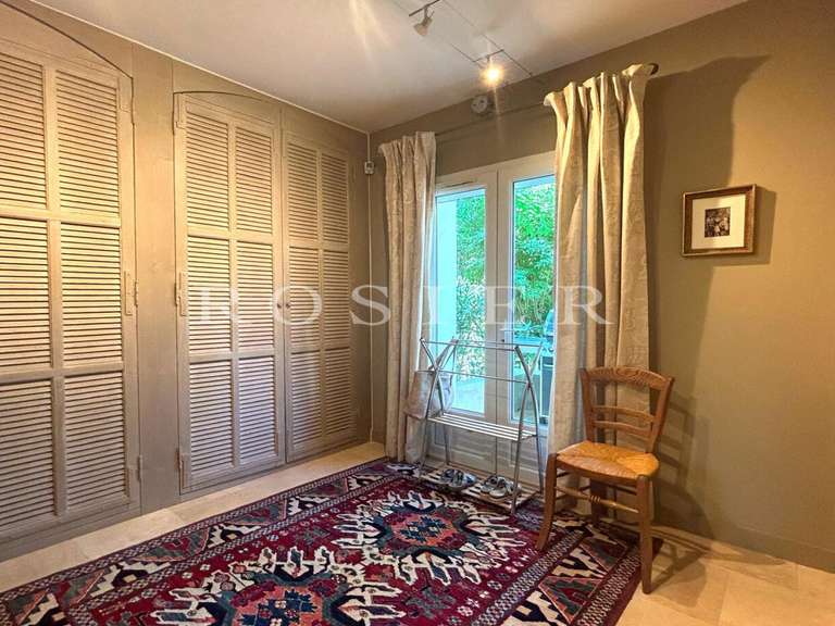 Villa L'Isle-sur-la-Sorgue - 5 chambres - 188m²