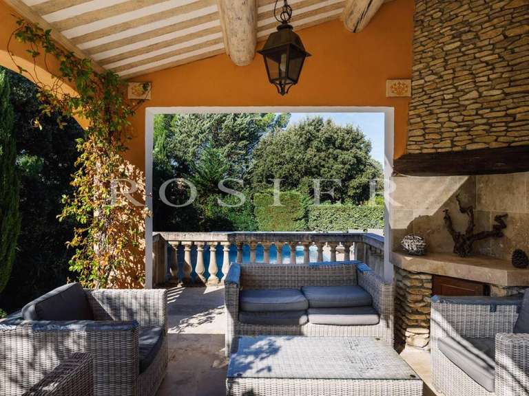 Villa L'Isle-sur-la-Sorgue - 4 chambres - 225m²