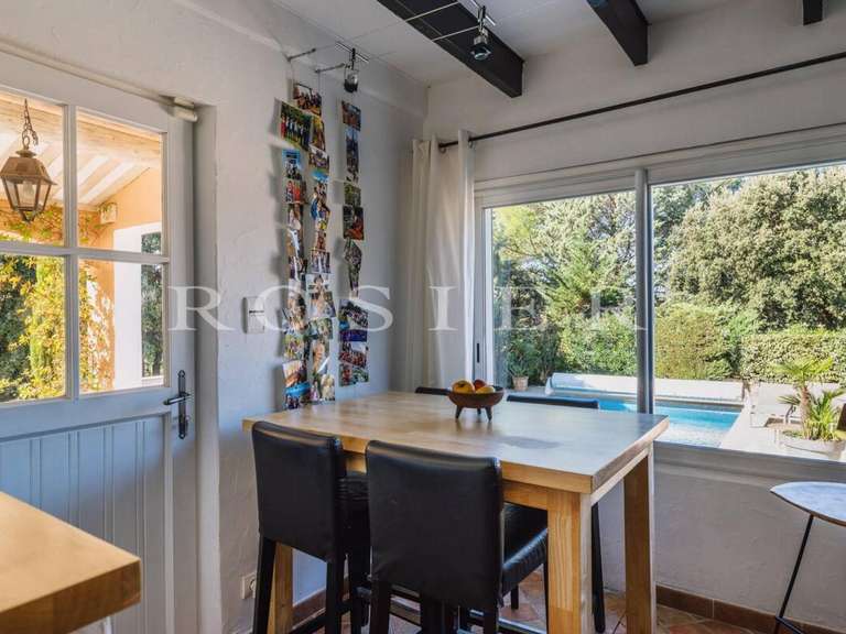 Villa L'Isle-sur-la-Sorgue - 4 chambres - 225m²