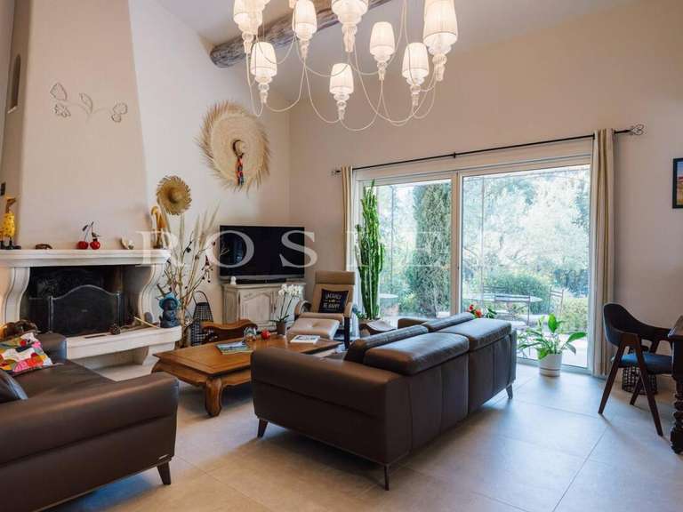 Villa L'Isle-sur-la-Sorgue - 4 chambres - 225m²