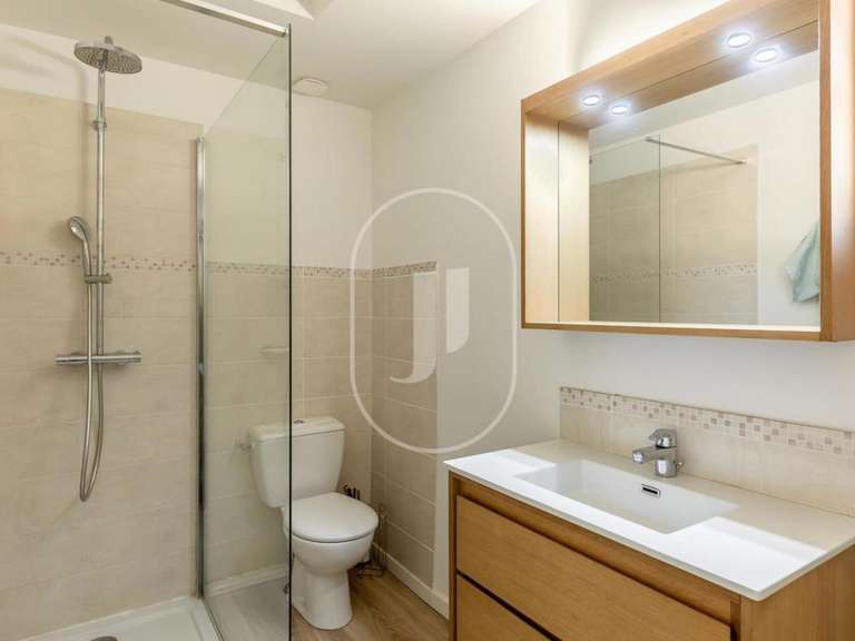 Villa L'Isle-sur-la-Sorgue - 3 bedrooms - 139m²