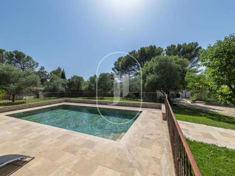 Villa L'Isle-sur-la-Sorgue - 3 bedrooms - 139m²