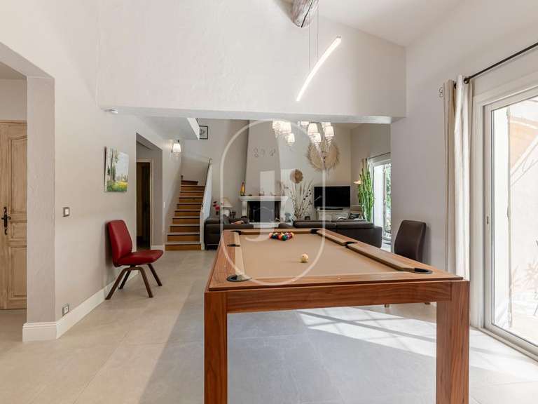 Villa L'Isle-sur-la-Sorgue - 5 chambres - 224m²