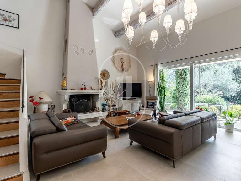 Villa L'Isle-sur-la-Sorgue - 5 chambres - 224m²