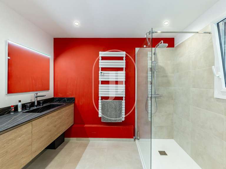 Villa L'Isle-sur-la-Sorgue - 5 chambres - 224m²