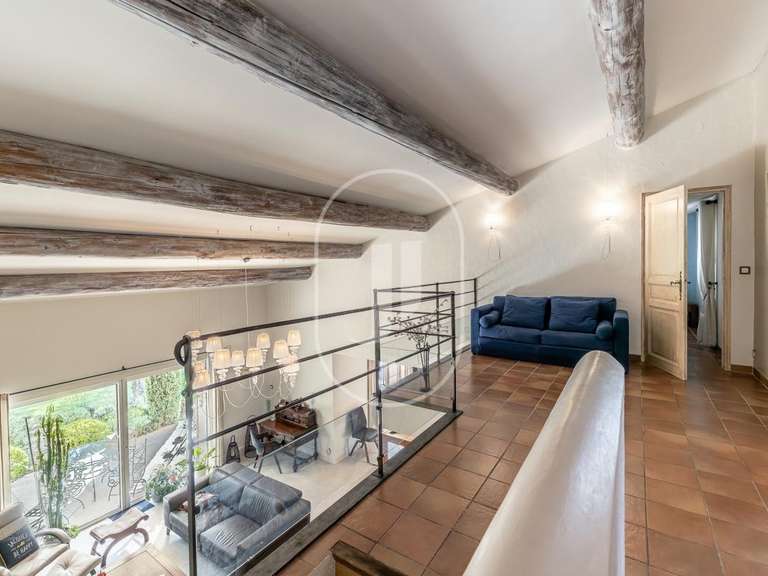 Villa L'Isle-sur-la-Sorgue - 5 chambres - 224m²