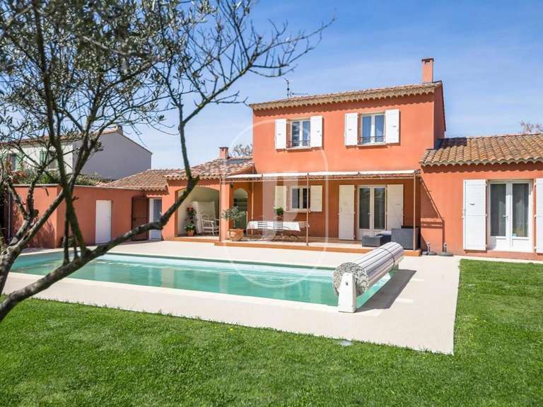 Villa L'Isle-sur-la-Sorgue - 5 bedrooms - 169m²